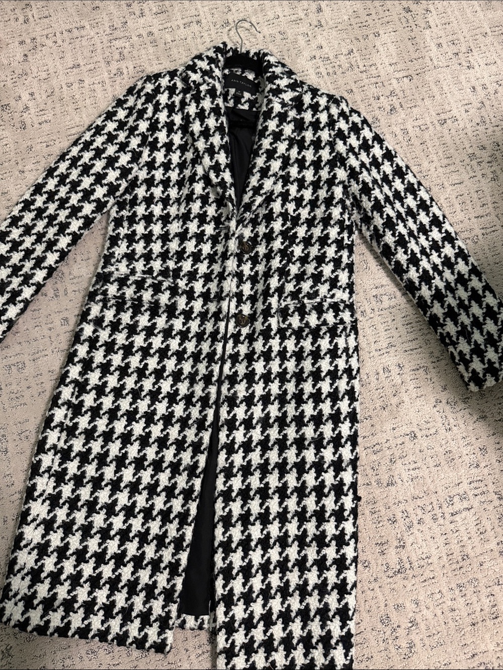 Ann Taylor Black & White Houndstooth Trench Coat